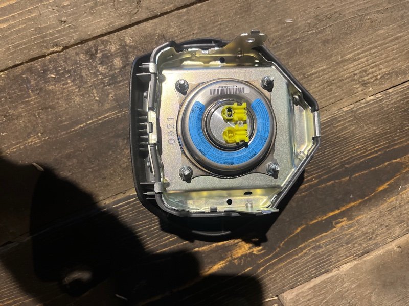 Airbag водительский Honda ACCORD CW2 K24A 2009 (б/у) Airbag водительский Honda ACCORD CW2 K24A 2009 (б/у)