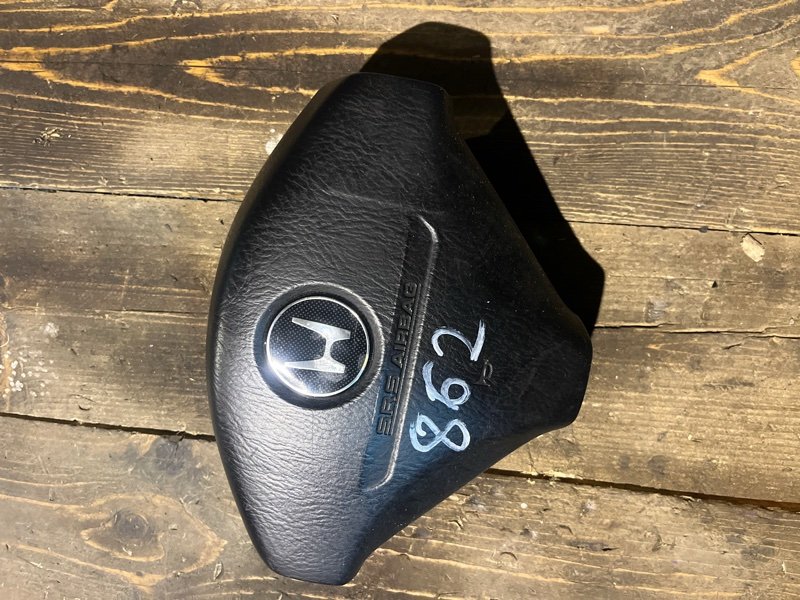 Airbag водительский Honda HR-V GH3 D16A 2002 (б/у) Airbag водительский Honda HR-V GH3 D16A 2002 (б/у)