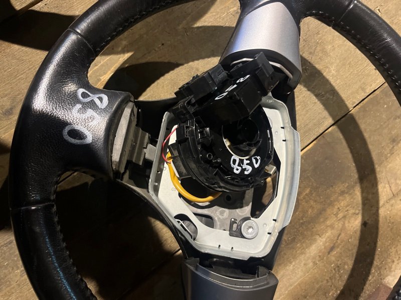 Шлейф лента Suzuki Escudo TD54 J20A 2007 (б/у) Шлейф лента Suzuki Escudo TD54 J20A 2007 (б/у)