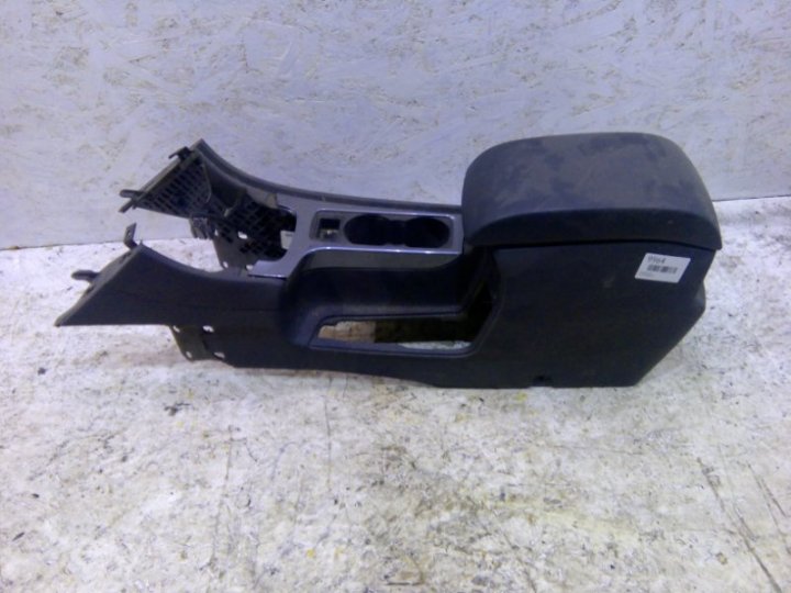 Подлокотник Ford Mondeo 4 BD Подлокотник Ford Mondeo 4 BD