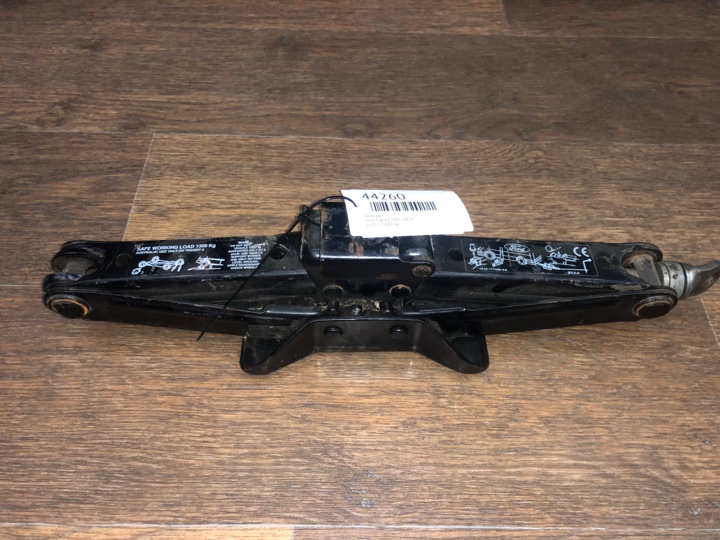 Домкрат Ford Transit 2006 Домкрат Ford Transit 2006