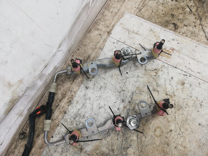Топливная рейка GS450H S190 2GR-FSE Топливная рейка GS450H S190 2GR-FSE