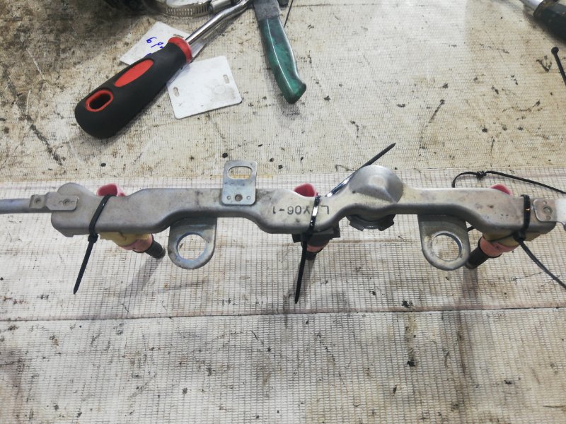 Топливная рейка GS450H S190 2GR-FSE Топливная рейка GS450H S190 2GR-FSE