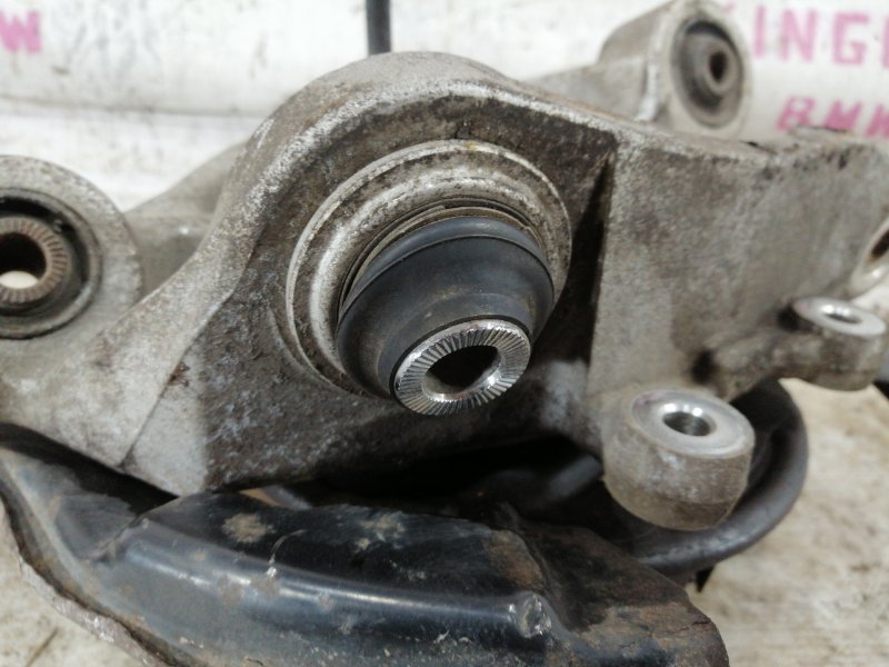Кулак задний правый GS450H S190 2GR-FSE Кулак задний правый GS450H S190 2GR-FSE