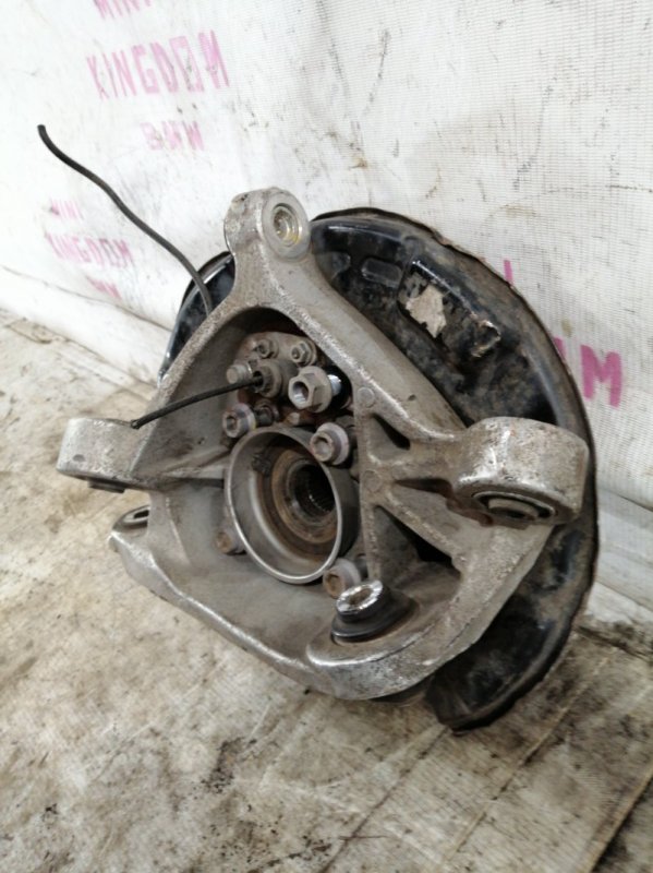 Кулак задний левый GS450H S190 2GR-FSE Кулак задний левый GS450H S190 2GR-FSE