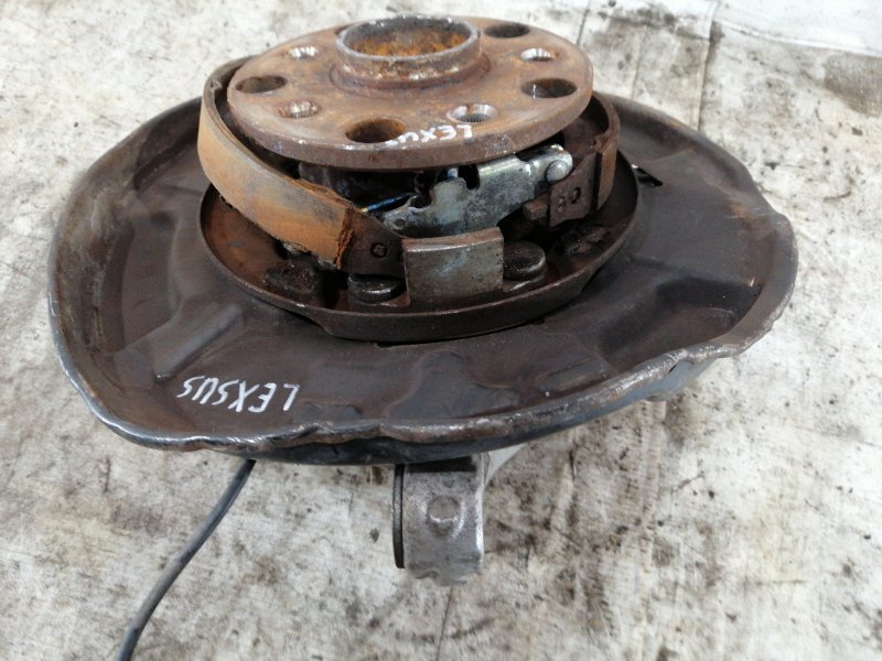 Кулак задний левый GS450H S190 2GR-FSE Кулак задний левый GS450H S190 2GR-FSE