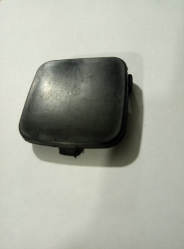 Заглушка под крюк задняя Ford Focus 2004 седан LQFKS081 новая