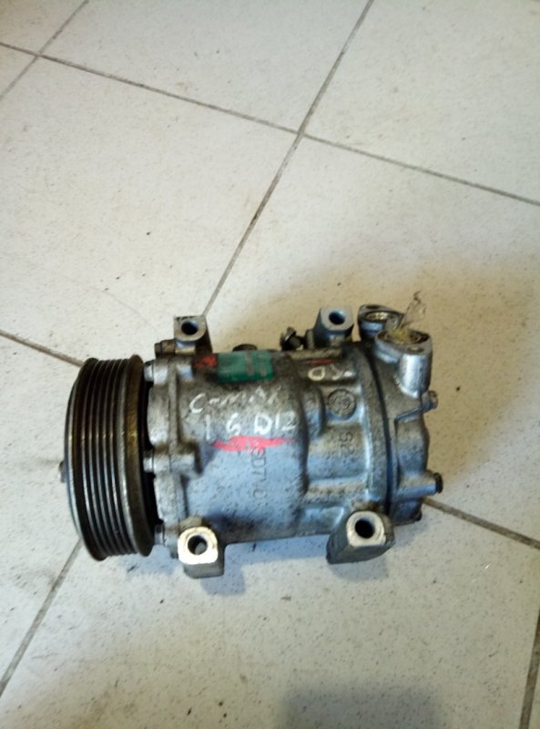 Компрессор кондиционера Focus 2004 CB4 HWDA