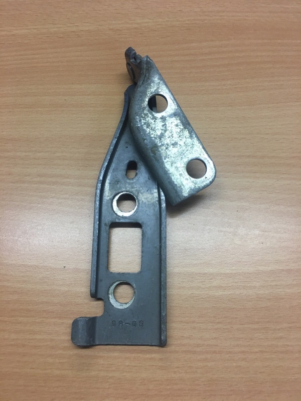 Петля капота передняя правая Ford Fusion 2002 CBK FXJA 2S6116800AE контрактная