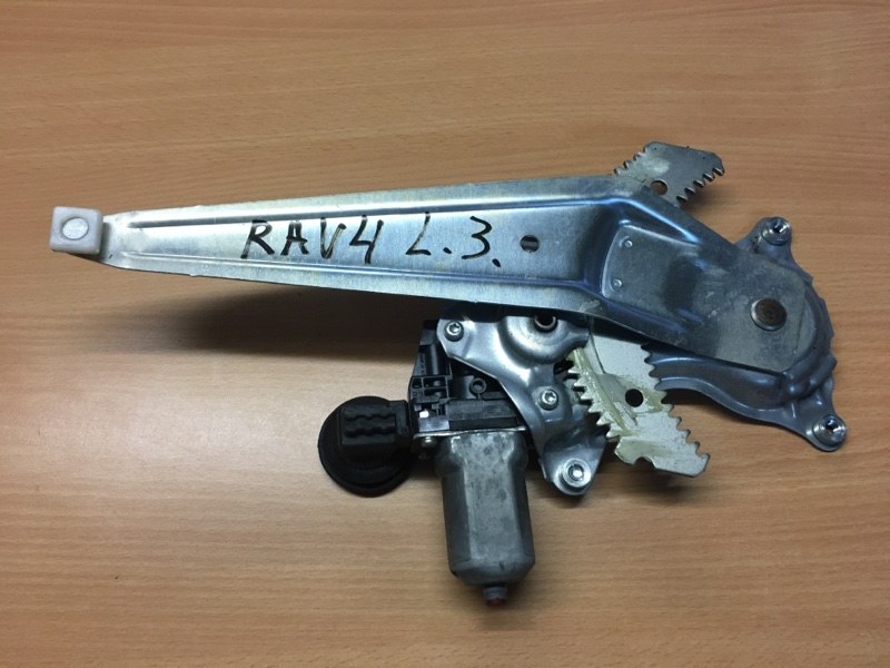 Запчасть стеклоподъемник задний левый Toyota Rav 4 2012 A40 (IV) 3ZRFAE 8571035180 контрактная Стеклоподъемник задний левый Toyota Rav 4 2012 A40 (IV) 3ZRFAE 8571035180 контрактная