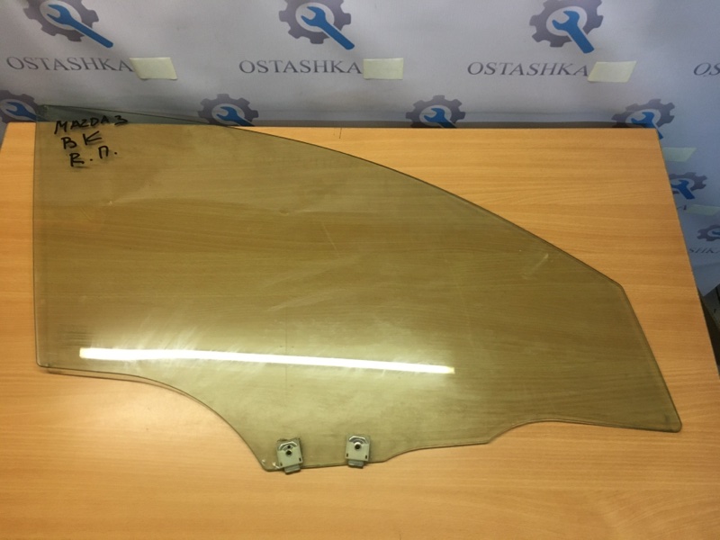 Стекло двери переднее правое Mazda 3 2003 BK sedan BP4K58511B Б/У