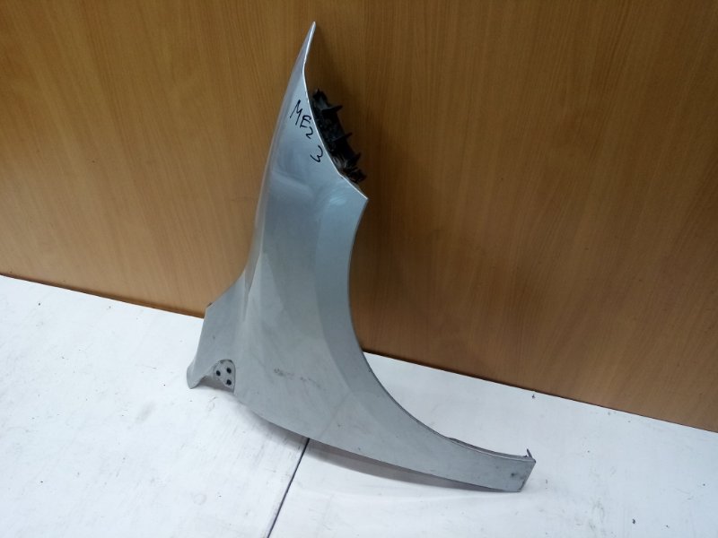 Крыло переднее правое Megane 3 2008 K4M