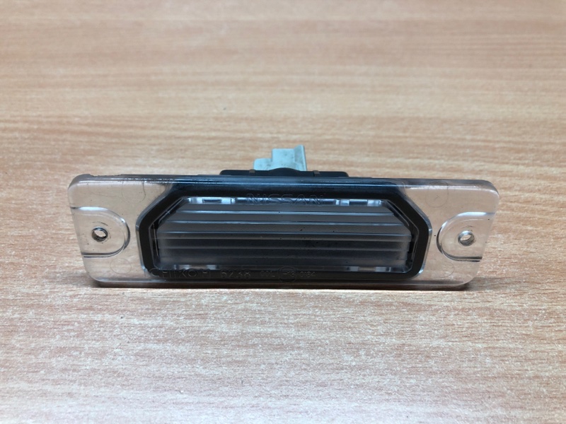 Фонарь подсветки номерного знака Nissan Almera N16 2000 Седан 265104M500 контрактная