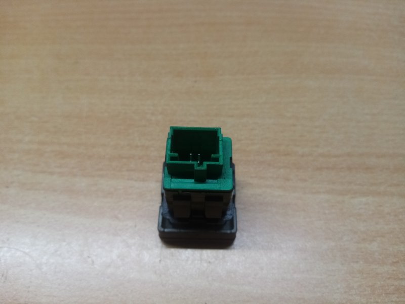 Кнопка сигнала C4 2005-2011 3-ДВЕРНЫЙ 1.6 i 16v 110 (TU5JP4) Кнопка сигнала C4 2005-2011 3-ДВЕРНЫЙ 1.6 i 16v 110 (TU5JP4)