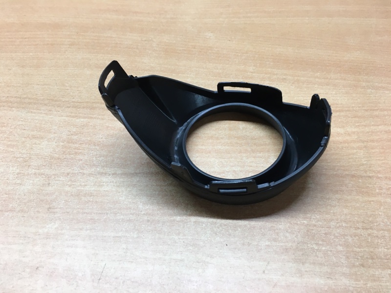 Накладка противотуманной фары передняя левая Ford Focus CB8 XQDA Накладка противотуманной фары передняя левая Ford Focus CB8 XQDA