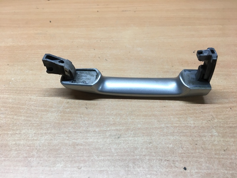 Ручка двери внешняя передняя Nissan Qashqai J10 MR20DE Ручка двери внешняя передняя Nissan Qashqai J10 MR20DE