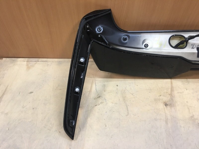 Спойлер крышки багажника задний F7 2025