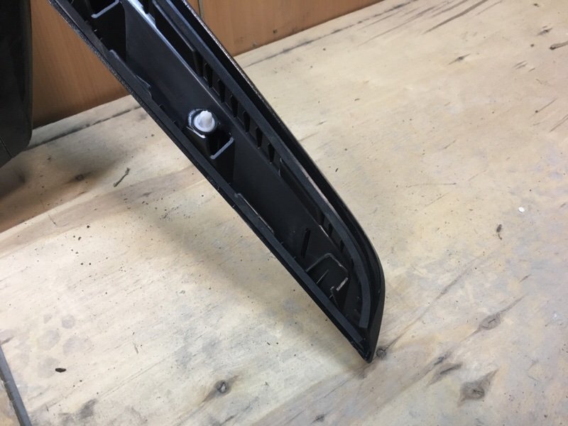 Спойлер крышки багажника задний F7 2025