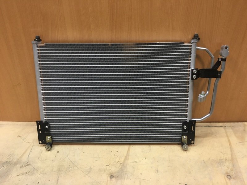 Радиатор кондиционера Chevrolet Lanos 2002 T100 104412 новая