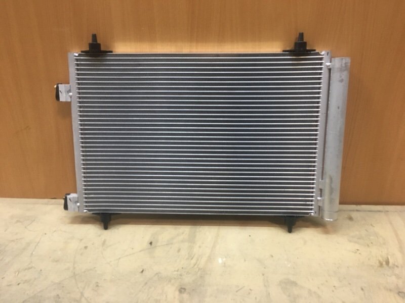Запчасть радиатор кондиционера Citroen Berlingo 2008 104758 новая Радиатор кондиционера Citroen Berlingo 2008 104758 новая