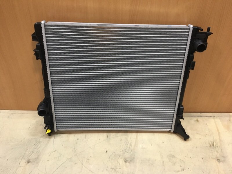 Радиатор охлаждения Nissan Qashqai 2014 J11 258546 новая