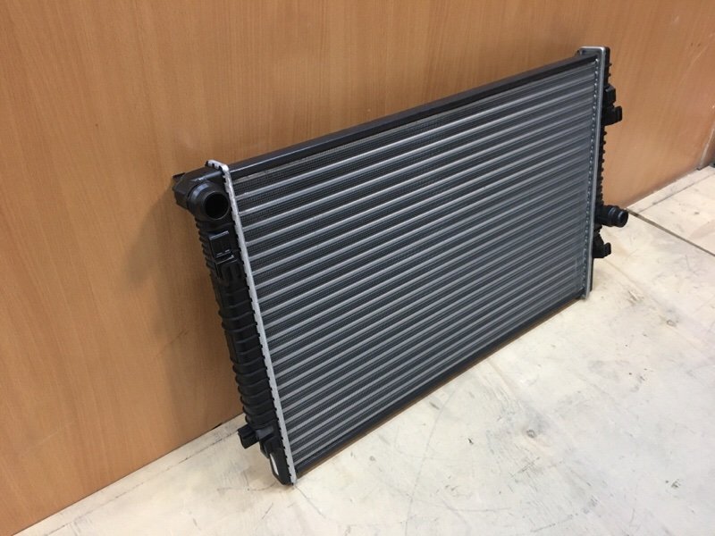 Радиатор охлаждения Octavia 2013
