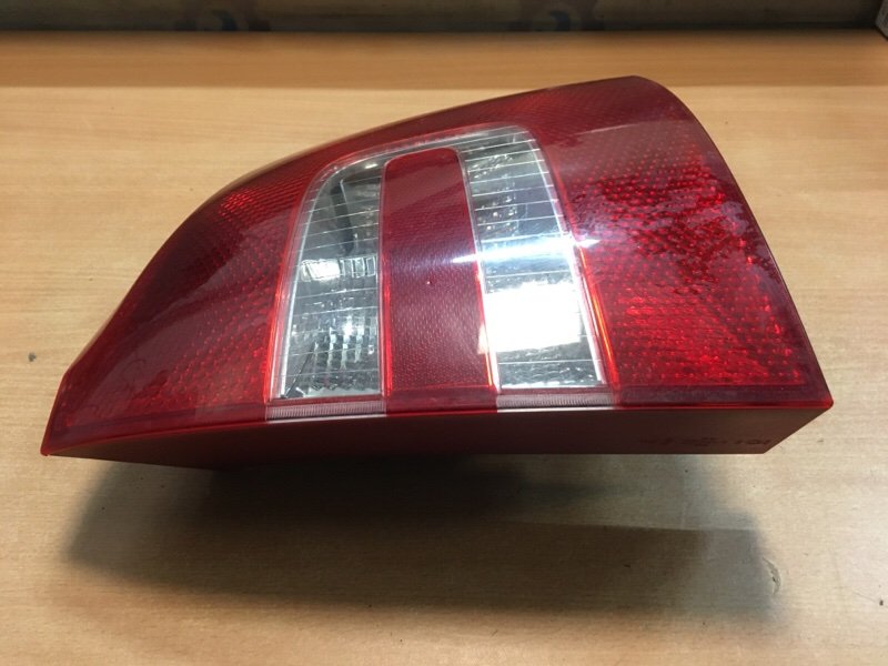 Фонарь задний правый Octavia 2004 A5
