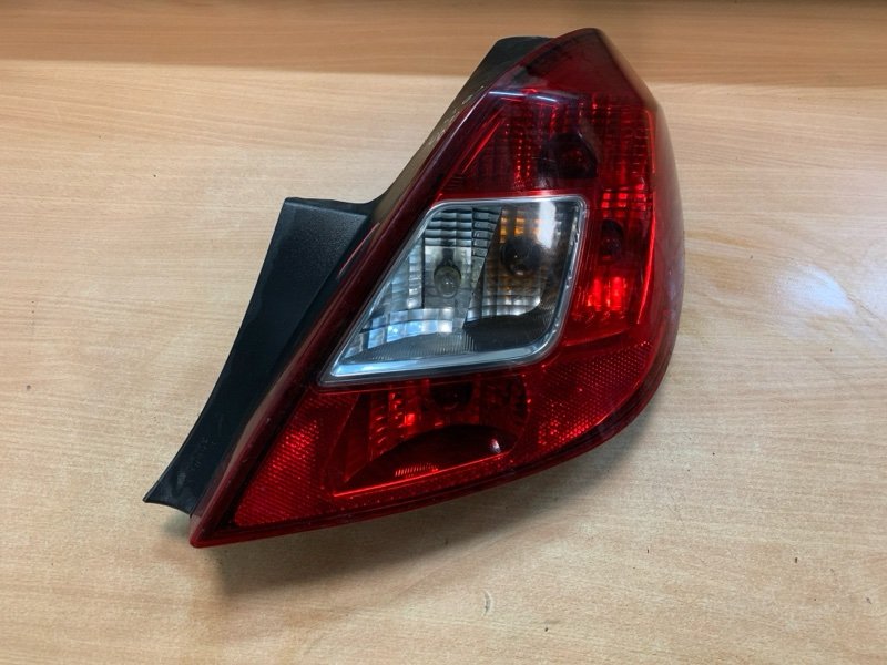 Фонарь задний правый Opel Corsa 2006 D 13269051 контрактная