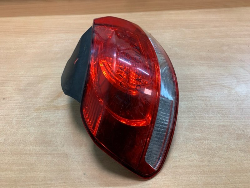 Фонарь задний левый Golf (6) 2008