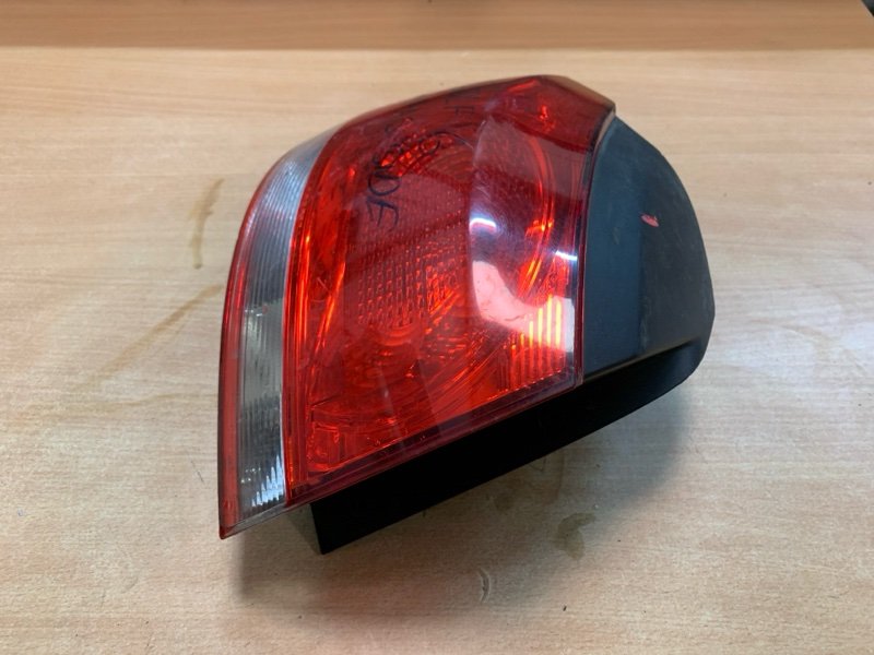 Фонарь задний левый Golf (6) 2008