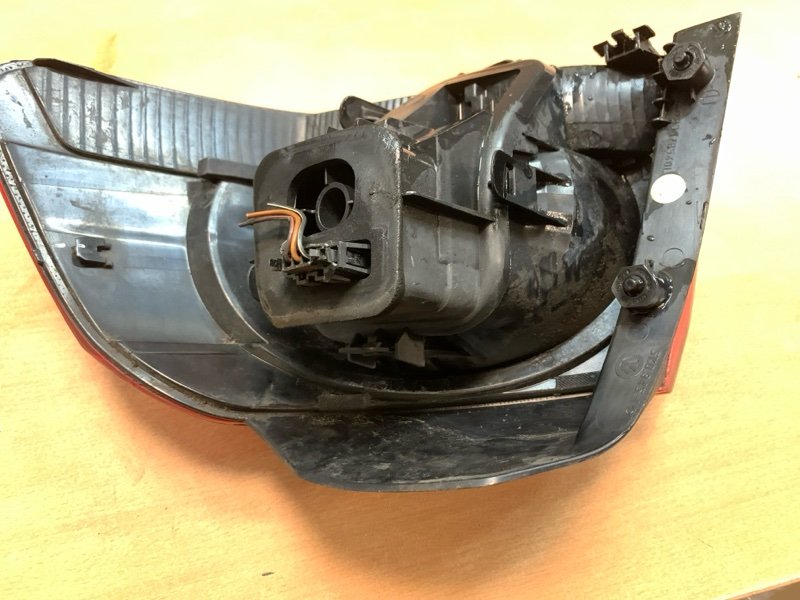 Фонарь задний левый Golf (6) 2008