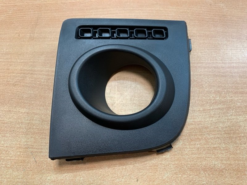 Накладка противотуманной фары передняя левая Ford Fusion 2006 1369325 новая