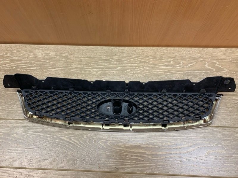 Решетка радиатора Focus 2004