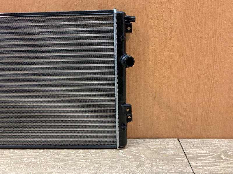 Радиатор охлаждения Tiguan 2 2006