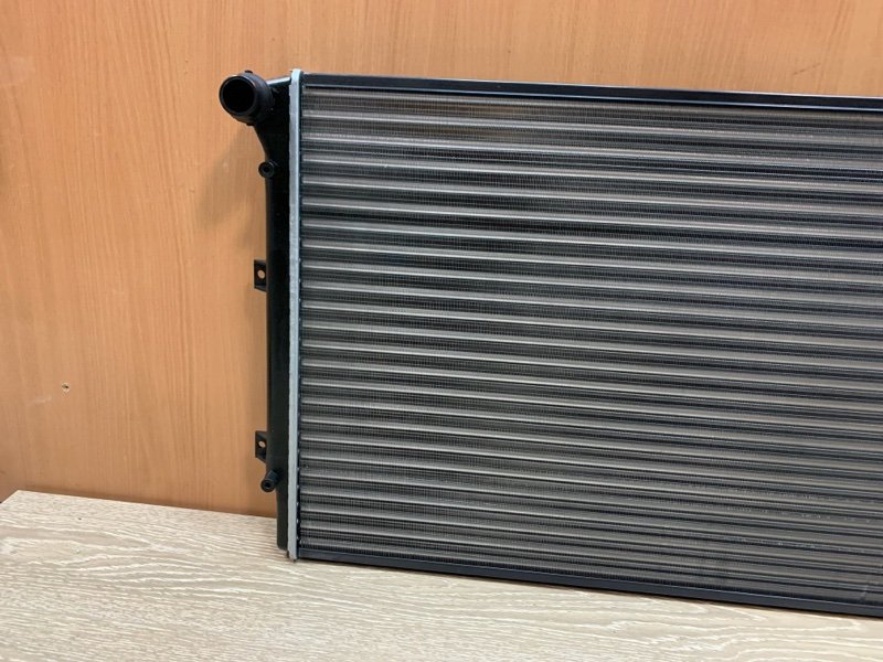Радиатор охлаждения Volkswagen Tiguan 2