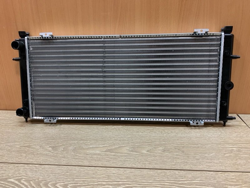 Запчасть радиатор охлаждения Volkswagen Transporter 1990 545184 новая Радиатор охлаждения Volkswagen Transporter 1990 545184 новая