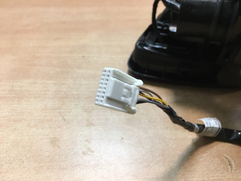 Зеркало переднее левое F7 2024