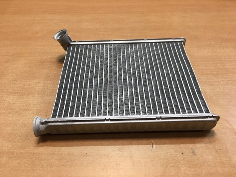 Радиатор печки Peugeot 308