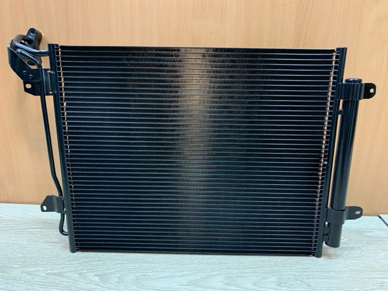 Радиатор кондиционера Tiguan 2006