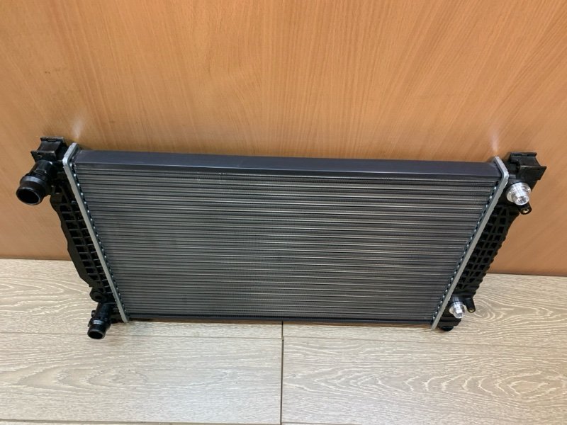 Радиатор охлаждения A4 1994 B5