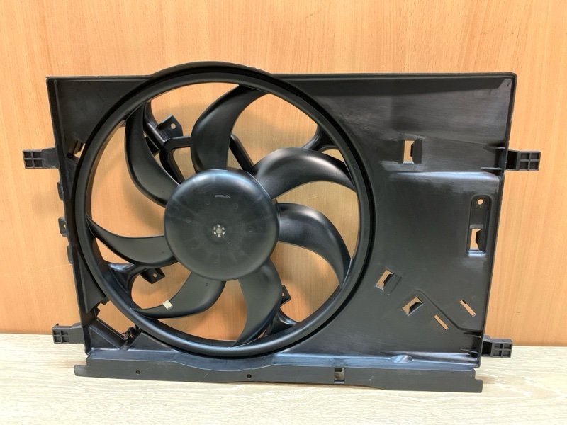 Вентилятор радиатора Opel Corsa D 2006 404079 новая