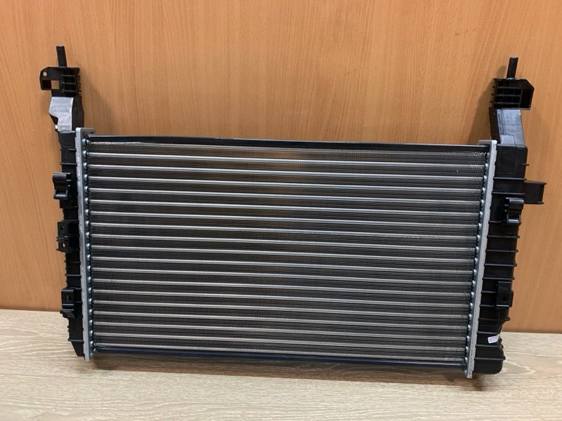 Радиатор охлаждения Meriva 2002 1.4-1.8