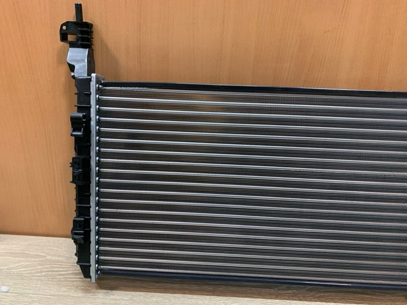 Радиатор охлаждения Meriva 2002 1.4-1.8