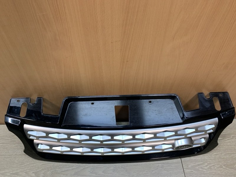 Решетка радиатора Range Rover Sport 2