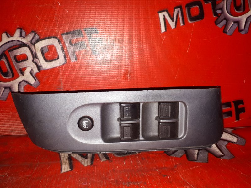 Блок управления стеклоподъемниками Honda Fit GD1 L13A 2001 правый (б/у)