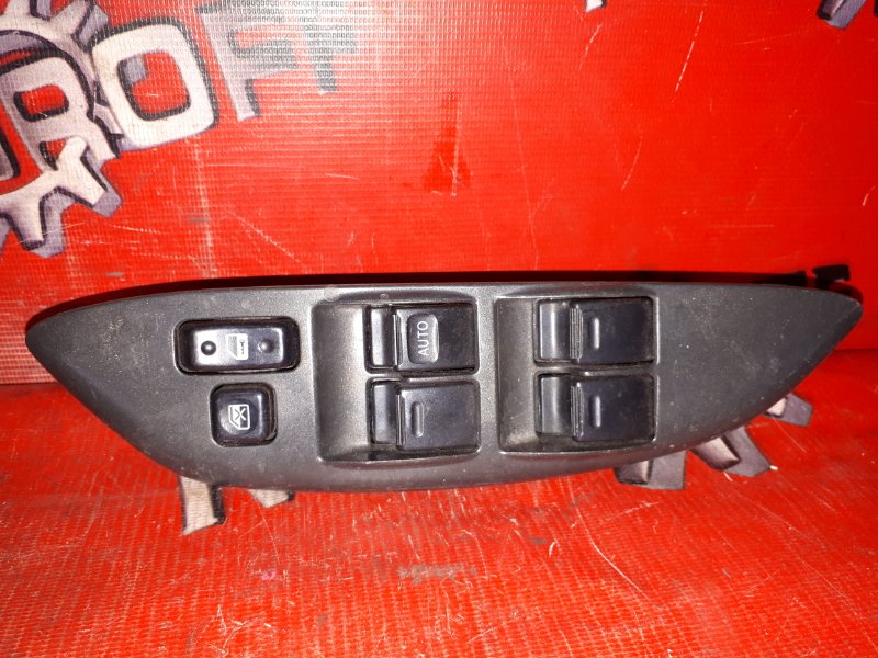 Блок управления стеклоподъемниками Toyota Vitz SCP10 1SZ-FE 1999 передний правый (б/у)