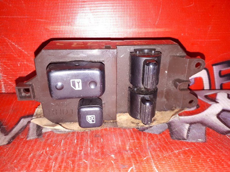 Блок управления стеклоподъемниками Toyota Celica ST202 3S-FE 1993 передний правый (б/у)