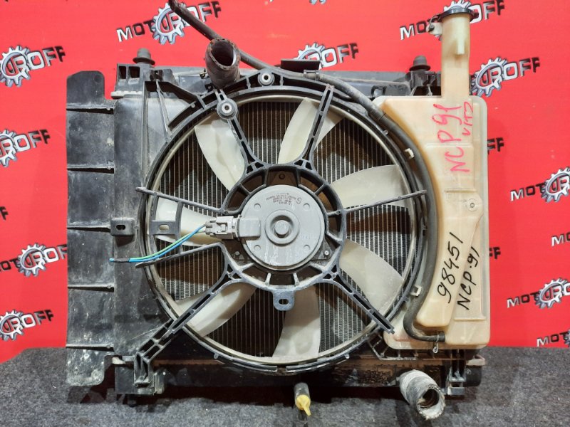 Радиатор двигателя Toyota Vitz NCP91 1NZ-FE 2005 (б/у)