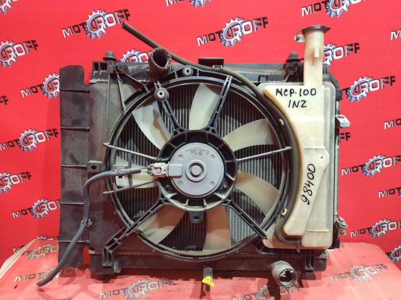 Радиатор двигателя Toyota Ractis NCP100 1NZ-FE 2005 (б/у)