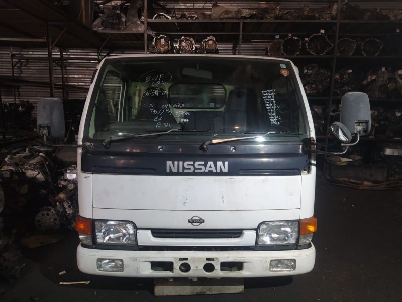 Кабина грузовая Nissan Atlas P4F23 TD27 1992 (б/у)